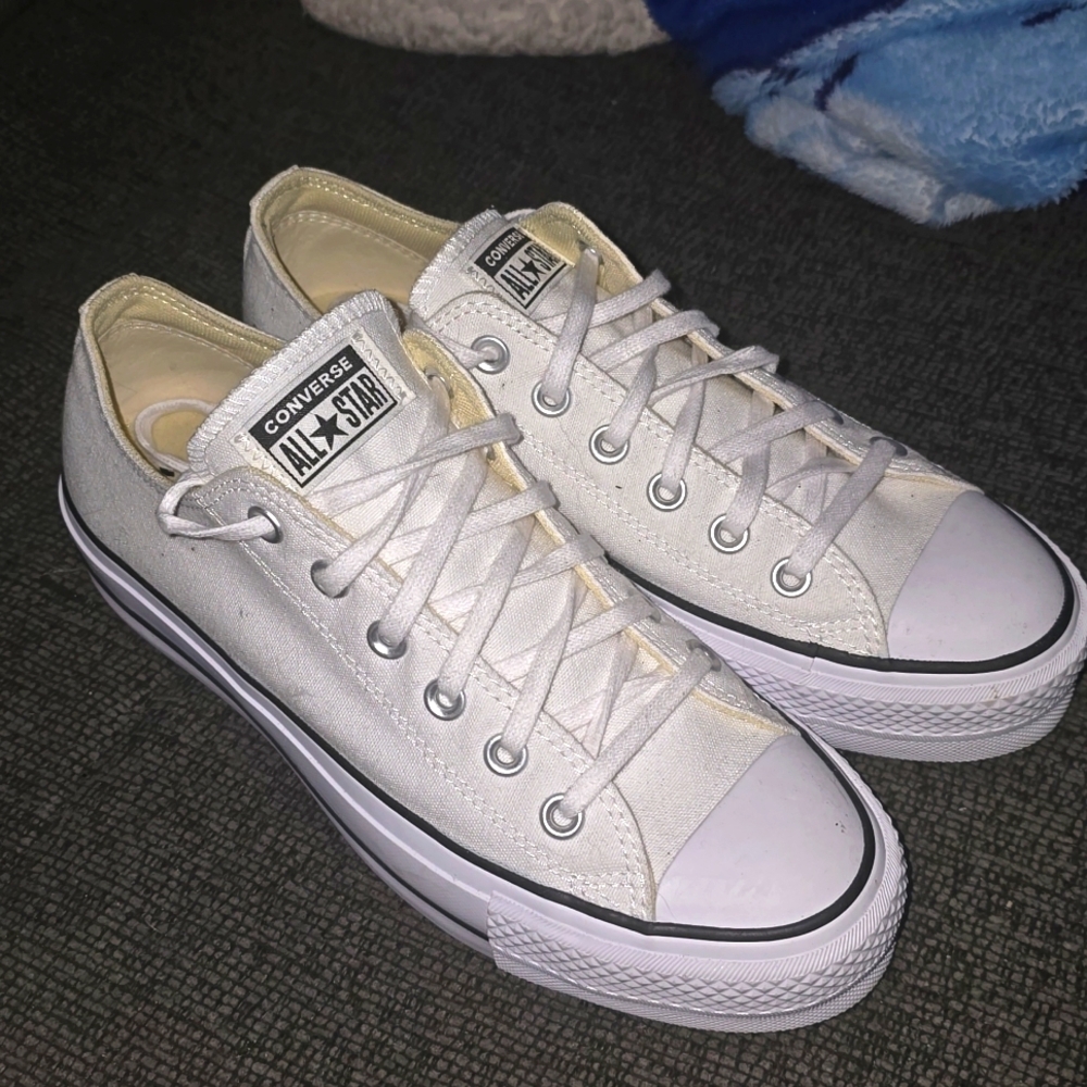 Platform converse